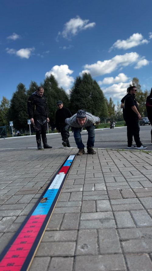 Мотоциклисты выполняли нормативы ГТО в Чистополе