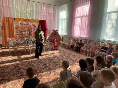 Воспитанники чистопольского детсада узнали о защите животных и помогли бездомным питомцам