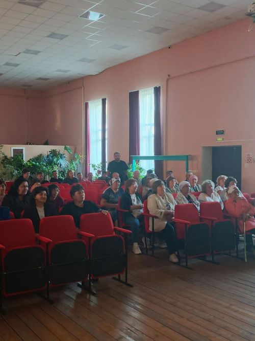 Константин Иванов провел встречу с жителями Булдырского поселения