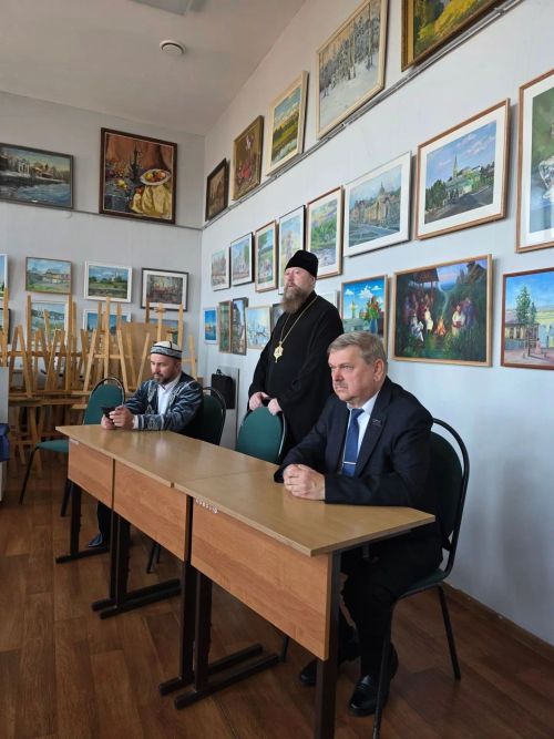 В Чистополе прошла встреча с учащимися, посвящённая Дню солидарности в борьбе с терроризмом