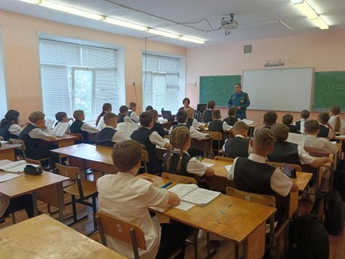 В школах Чистополя прошли уроки пожарной безопасности