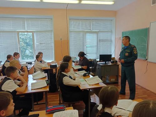 В школах Чистополя прошли уроки пожарной безопасности