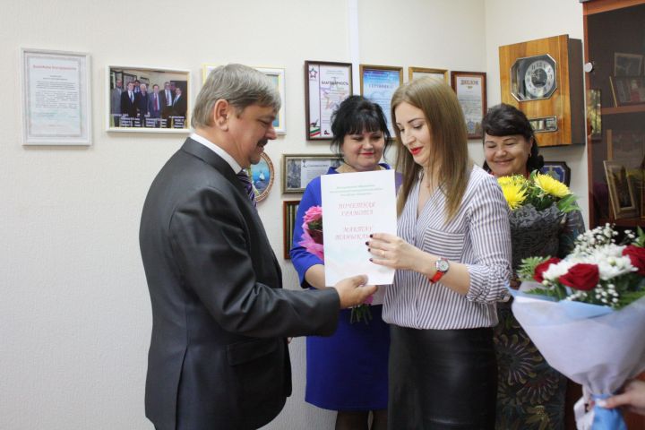 Фоторепортаж: сотрудники Чистопольского территориального фонда ОМС получили награды