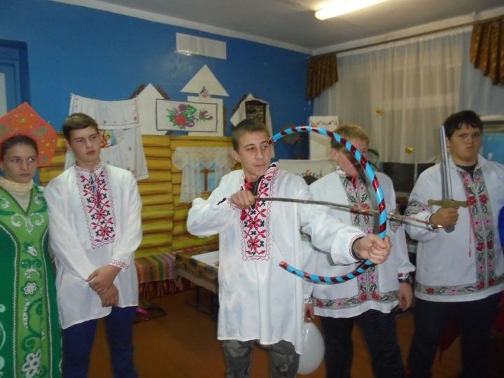 Добры молодцы чистопольского села  показали удаль да сноровку. И не только