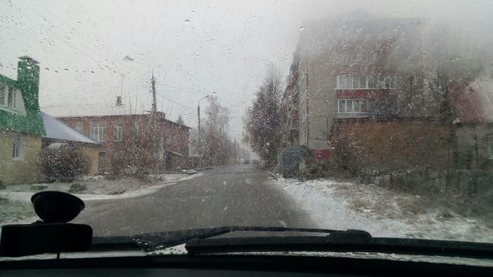 В Чистополе выпал первый снег (ФОТО)
