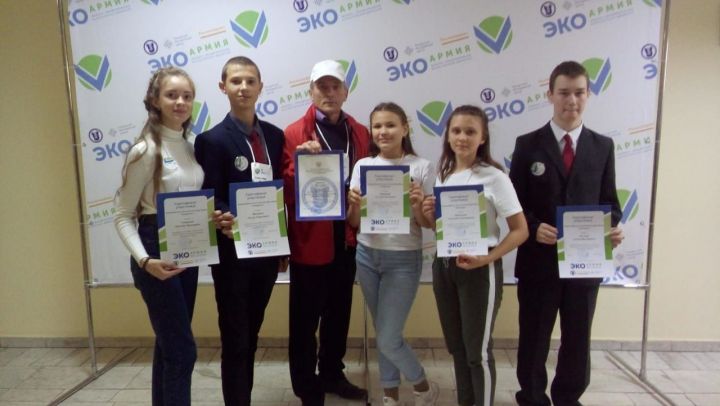 Чистопольские школьники с успехом вернулись с фестиваля «Экозарница»