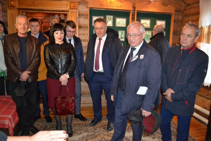 В Госсовете Татарстана озадачились судьбой музея Гаяза Исхаки в Чистопольском районе