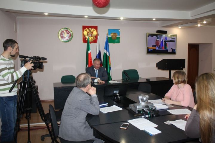 Глава Чистопольского района ответил на вопросы журналистов
