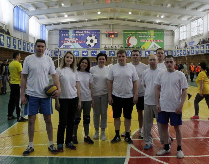 Команда Чистопольского городского суда приняла участие в соревнованиях по волейболу 