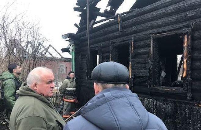 Жертвами страшного пожара в Костромской области стали три ребенка и взрослый