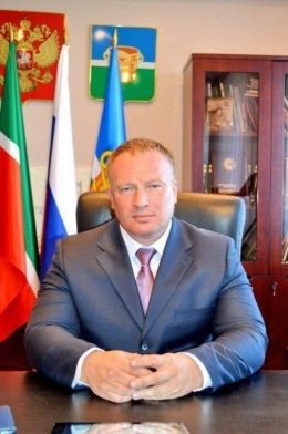 Поздравление главы Чистопольского муниципального района Дмитрия Иванова с 1 мая