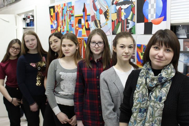 Юная художница из Чистополя стала призером республиканской олимпиады