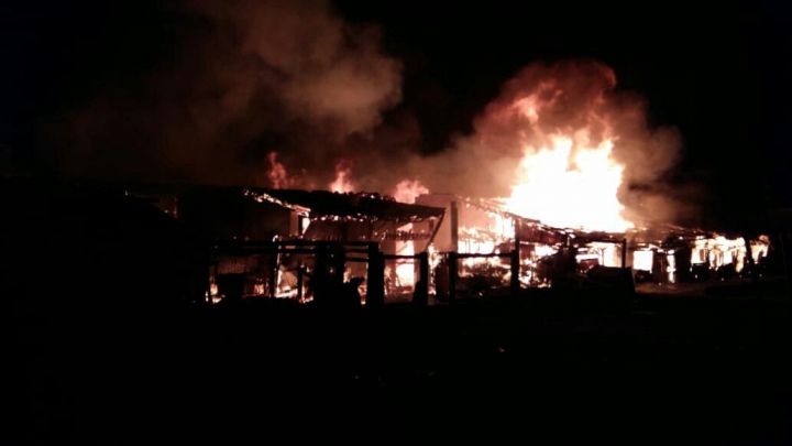 Крупный пожар в Чистопольском районе. Около 20 хозяйственных помещений сгорели дотла