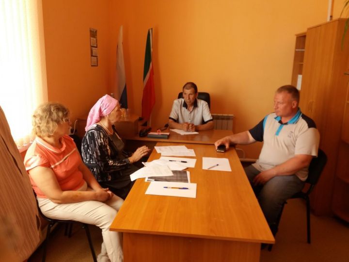 27 июня главой  Чистопольского района Дмитрием  Ивановым был проведен прием граждан в поселке Юлдуз
