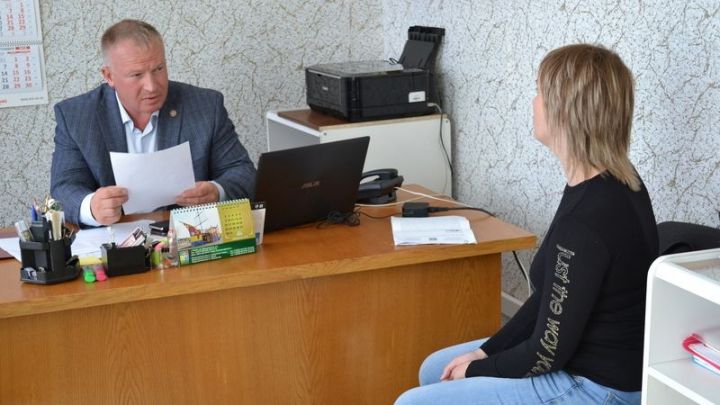 Дмитрий Иванов провел выездной приём граждан по личным вопросам в чистопольском ТОС №5