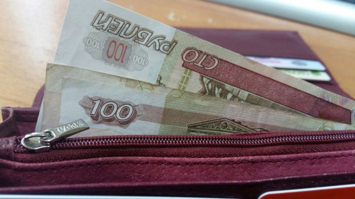 Зарплата татарстанцев в среднем выросла почти до 34 тысяч рублей
