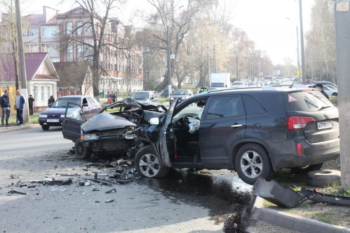 Столкновения на чистопольских дорогах унесли жизни 9 человек