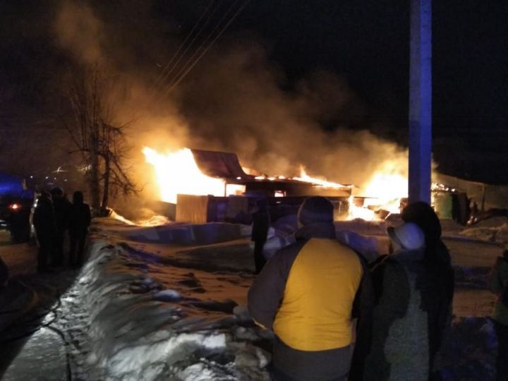 Стали известны подробности пожара на улице Свердлова в Чистополе