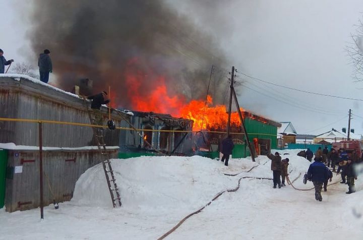 В Татарстане на пожаре погибли маленькие братья 3-х и 6-ти лет