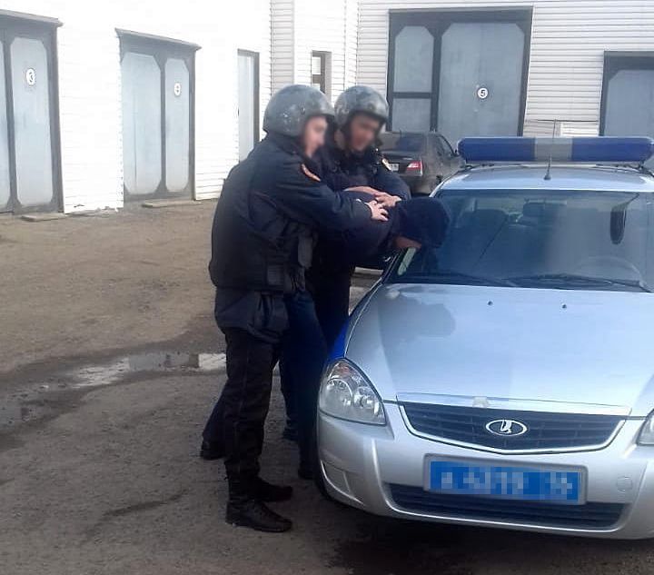 В Чистополе сотрудники Росгвардии задержали подозреваемого в попытке угона автомашины