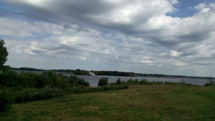 Синоптики прогнозируют грозу с ветром в Татарстане