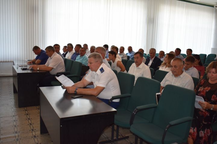 Депутаты собрались на очередном заседании Совета Чистопольского муниципального района