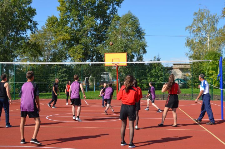 В Чистопольском районе открылась спортивная площадка