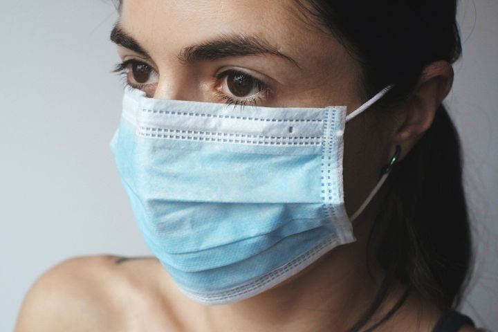 Причины, по которым медицинские маски вызывают раздражение кожи