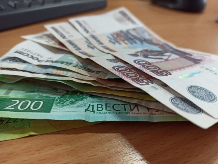 Предприятие из Чистополя погасило более полумиллиона рублей долга по зарплате