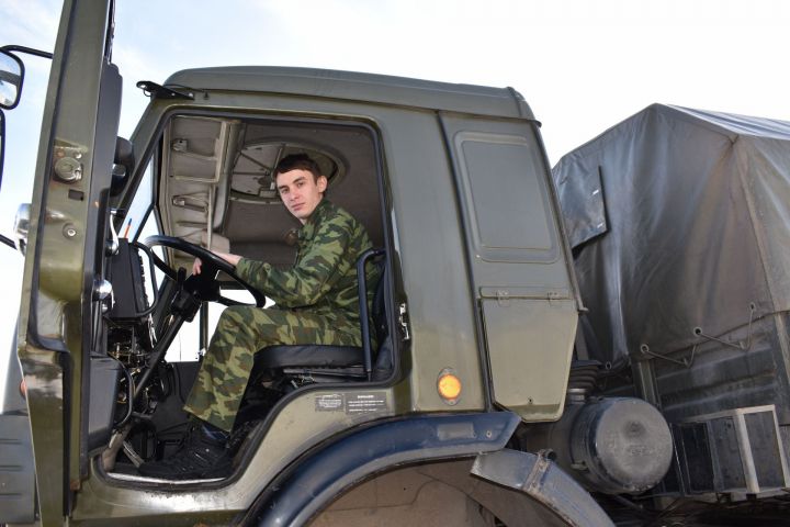 Чистопольская техническая школа ДОСААФ РТ выпускает военных водителей