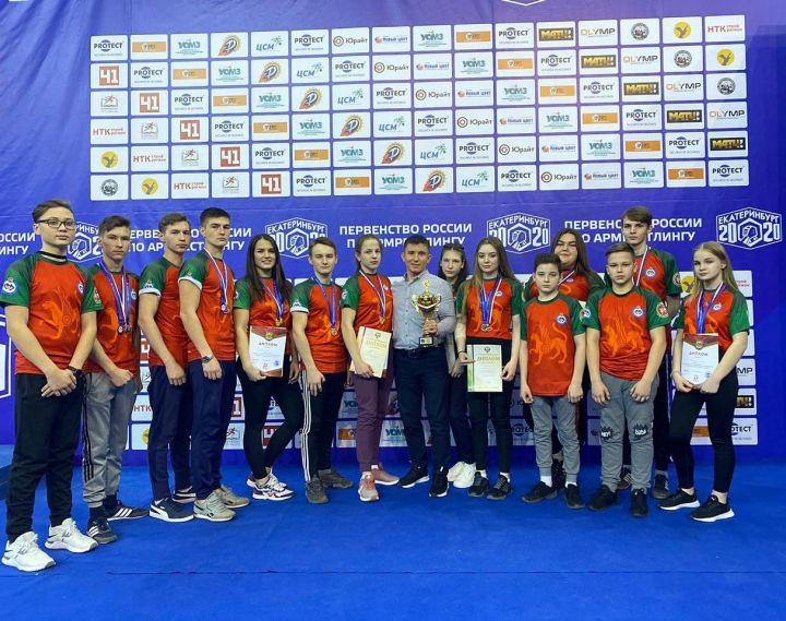 Чистопольцы завоевали 25 медалей на первенстве России по армрестлингу