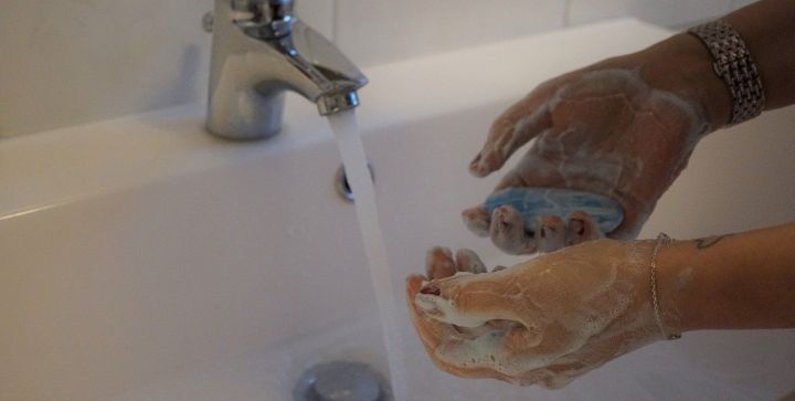Как правильно мыть руки: эксперты рассказали, как защититься от коронавируса