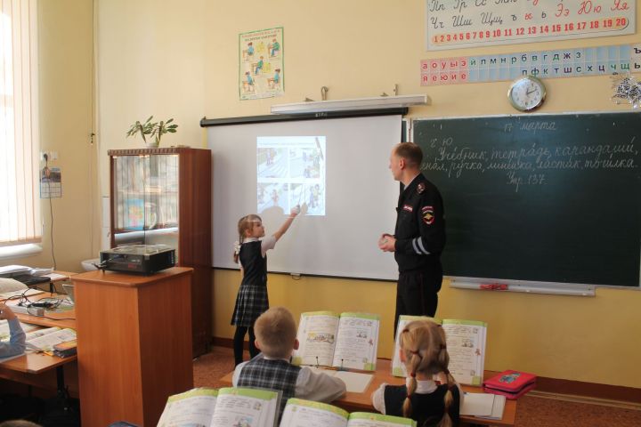 Безопасность на дорогах: об этом говорили с чистопольскими школьниками