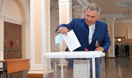 Рустам Минниханов проголосовал по поправкам к Конституции
