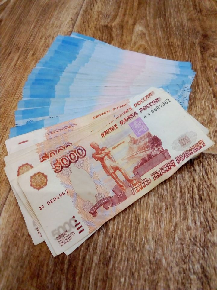 Чистополец из-за мошенников лишился более 400 тысяч рублей