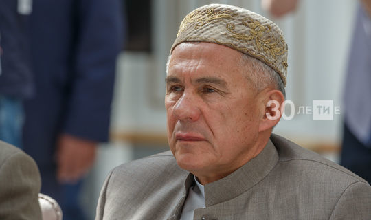 Президента Татарстана Рустам Минниханов поздравляет мусульман с праздником Курбан-байрам