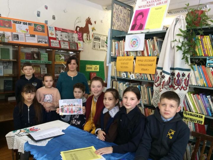 Детей чистопольского села ознакомили с историей создания чувашского букваря