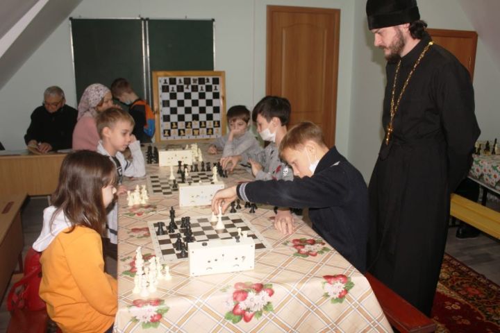 Воспитанники воскресных школ Чистополя состязались на шахматном турнире