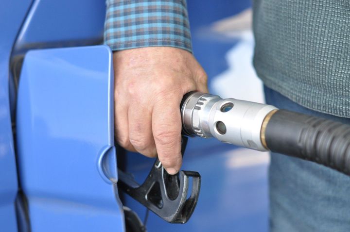 В столице Татарстана бензин вырос в цене в среднем на 5%