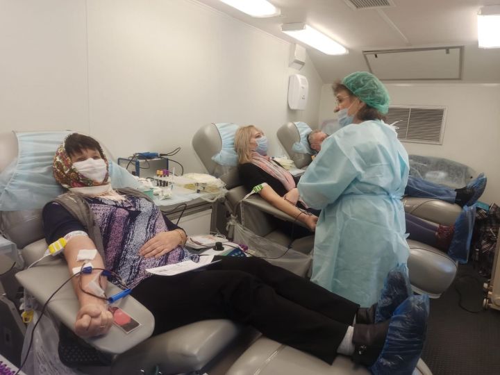 Чистопольцы сдали почти 30 литров донорской крови