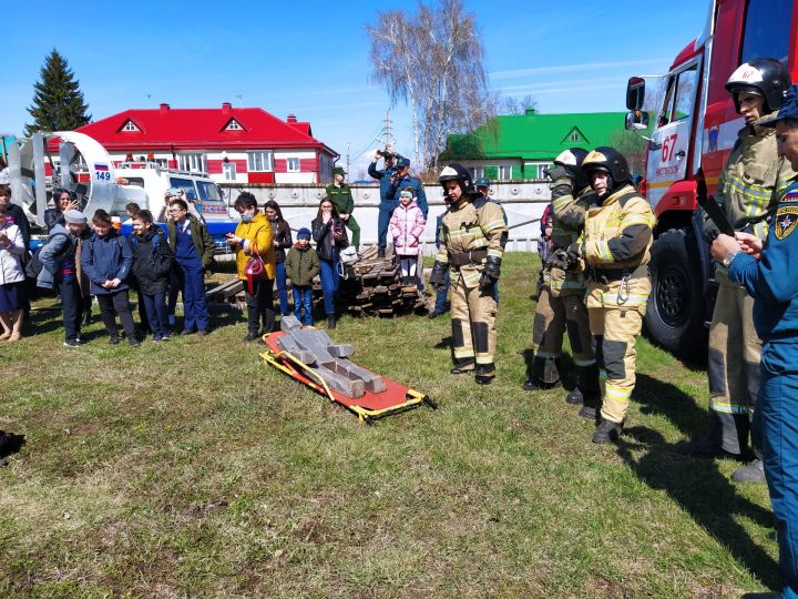 Чистопольские пожарные напомнили о правилах пожарной безопасности для детей