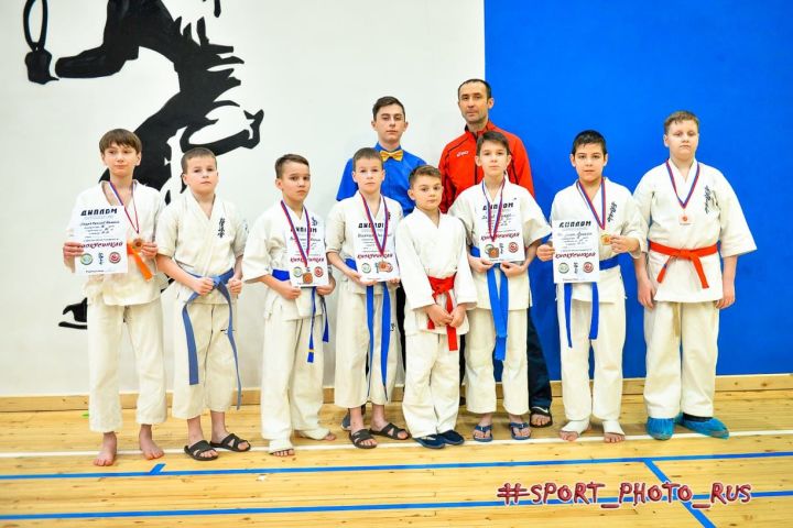 Чистопольские каратисты завоевали 6 медалей на республиканском турнире