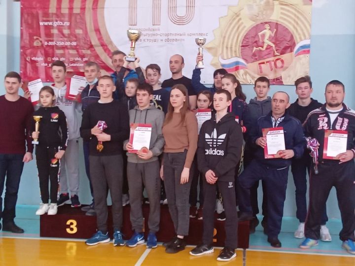 В Чистополе 48 юных спортсменов сдавали нормативы ГТО