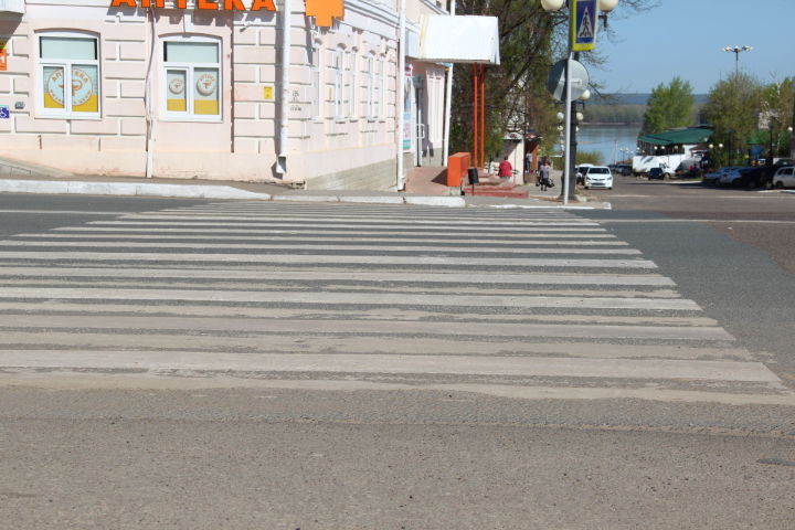 В двух случаях чистопольские водители не пропустили пешеходов