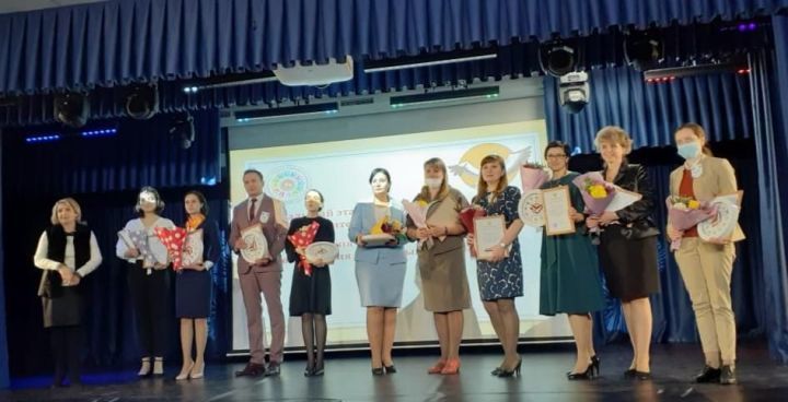 Татарстанның биш район педагоглары җиңү өчен көрәштеләр