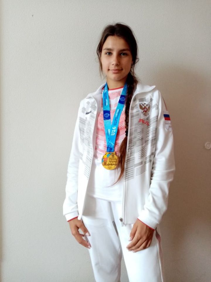 Екатерина Бурмакина из Чистополя стала чемпионкой мира по гиревому спорту
