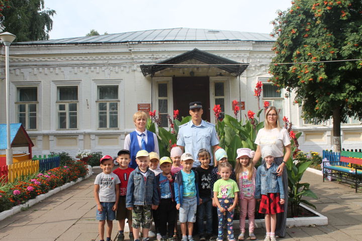 Чистопольские дошкольники закрепили навыки безопасного поведения на дорогах