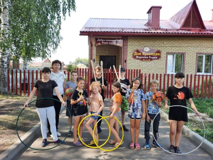 Дети чистопольского села состязались в веселых соревнованиях