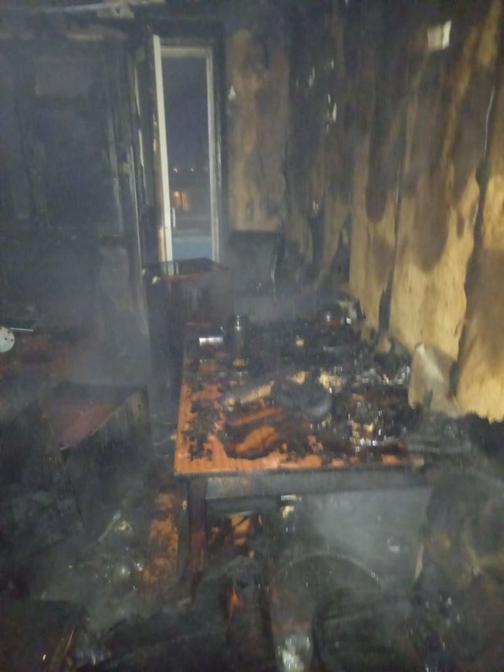 В Чистополе при пожаре в многоквартирном доме погиб мужчина