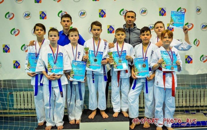 Чистопольцы завоевали медали разных достоинств в республиканском Рождественском турнире по киокусинкай